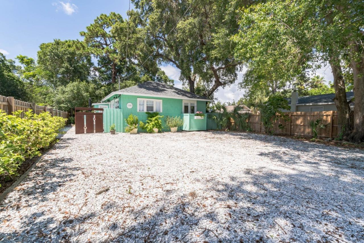 Sarasota, Fl Bungalow - Bright & Breezy Coastal Vibes - 10 Mins To White Sand Beaches Home Экстерьер фото