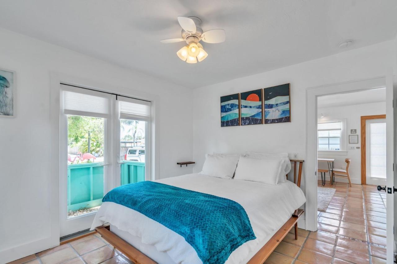 Sarasota, Fl Bungalow - Bright & Breezy Coastal Vibes - 10 Mins To White Sand Beaches Home Экстерьер фото