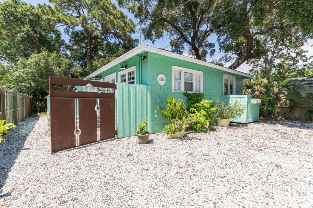 Sarasota, Fl Bungalow - Bright & Breezy Coastal Vibes - 10 Mins To White Sand Beaches Home Экстерьер фото